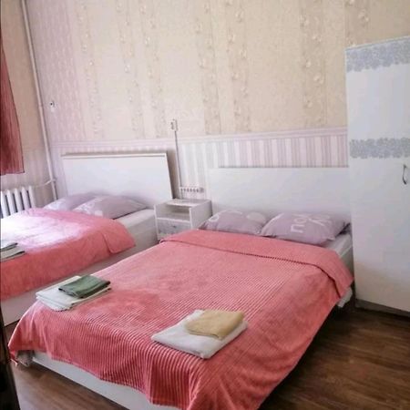 Appartement Ланжероновская Угол Дерибасовская à Odessa Extérieur photo